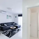 شقة Ella *