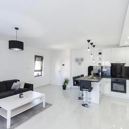 Ella Apartmán Vodice